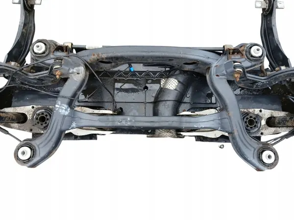 Hinterachsträger Schwinge Achse Mercedes CLA W117 image 5