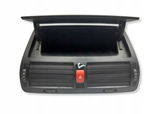 Rejilla de Ventilación Central Skoda OE OEM 1Z0820951 image 3