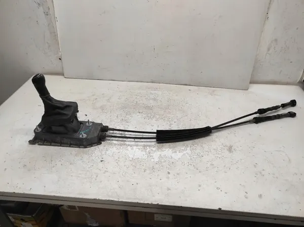 VW POLO 4 IV 9N LIFT 1.2 Vaihdevalitsin 6Q0711061E image 2