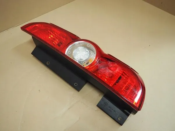 Lámpara Trasera Derecha Fiat Doblo II image 3