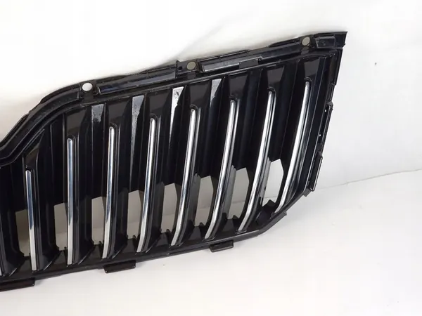 SKODA SUPERB 3 Grill Center 3V0853653A Without Radar image 3