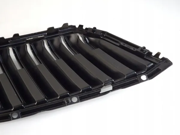 SKODA SUPERB 3 Grill Center 3V0853653A Without Radar image 6
