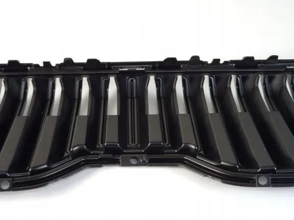 SKODA SUPERB 3 Grill Center 3V0853653A Without Radar image 7