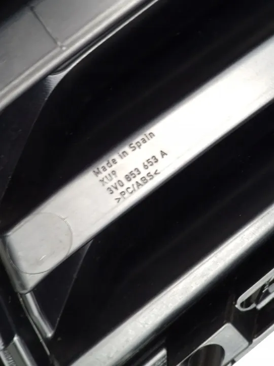 SKODA SUPERB 3 Grill Center 3V0853653A Without Radar image 9