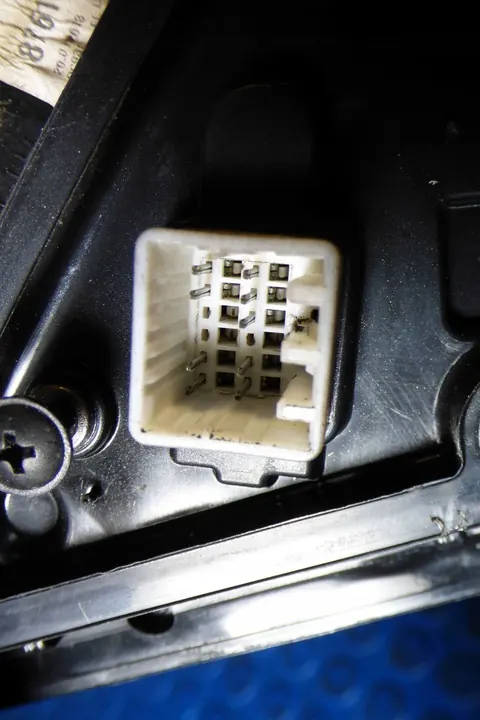 Vasen peili 876103U230 KIA SPORTAGE III image 7