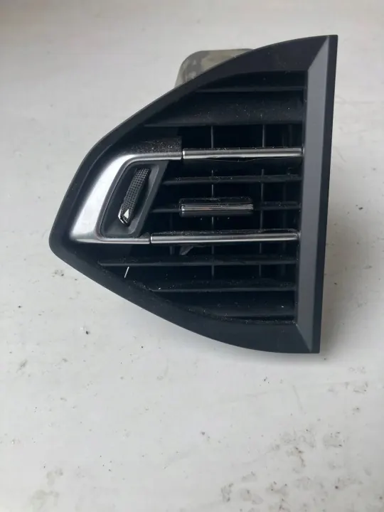 Grelha de ventilação esquerda central OEM 96782701 Peugeot 308 T9 image 3