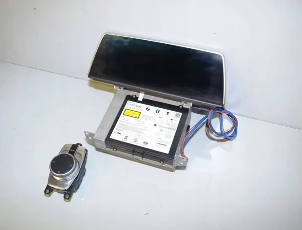 BMW 7er Navigationssystem OEM 65826829077 image 2