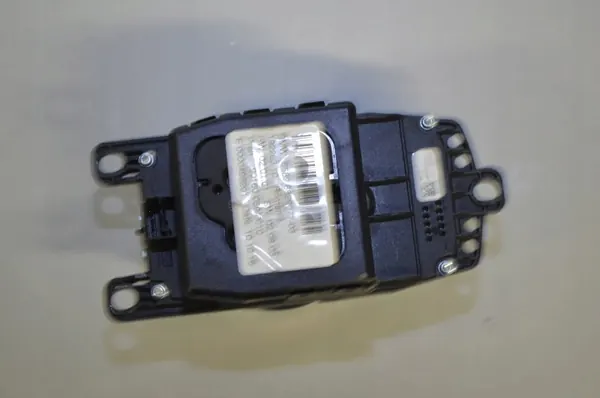 BMW 7er Navigationssystem OEM 65826829077 image 3