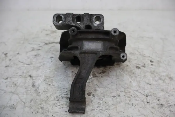 Skoda Moottorin Kiinnike OEM G3109420 1.6 TDI image 4