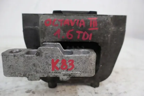 Skoda Moottorin Kiinnike OEM G3109420 1.6 TDI image 5