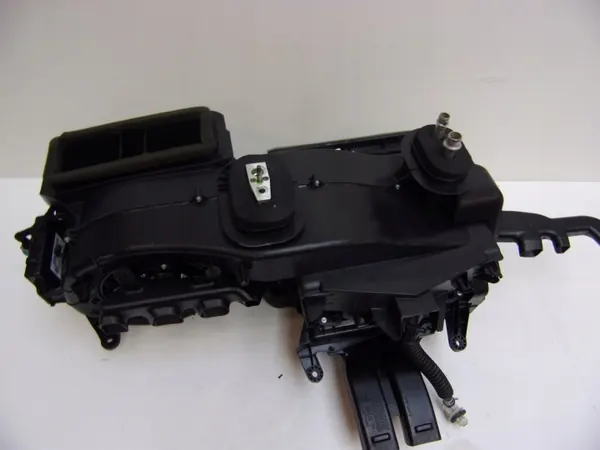 Calefactor OEM 68216209AJ para Chrysler Pacifica 2016+ image 5