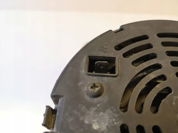 Generaattori SAAB 900 II COUPE 2.0L bensiini 1996 image 3