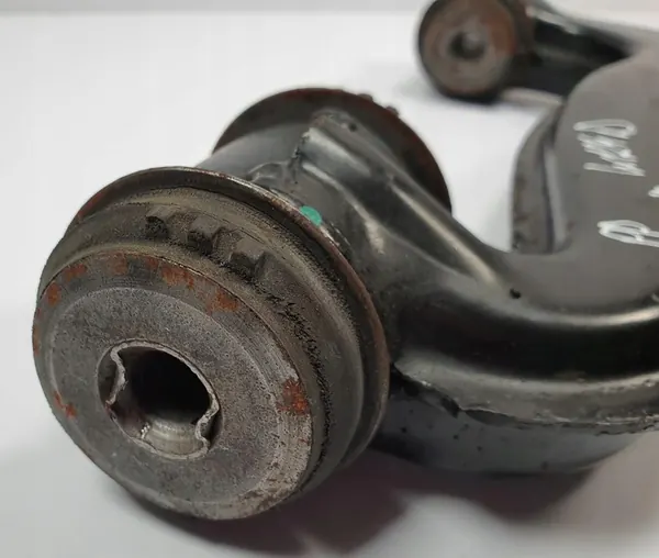 Braccio di Controllo Anteriore Destro Mercedes W124 image 3