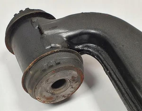 Braccio di Controllo Anteriore Destro Mercedes W124 image 7