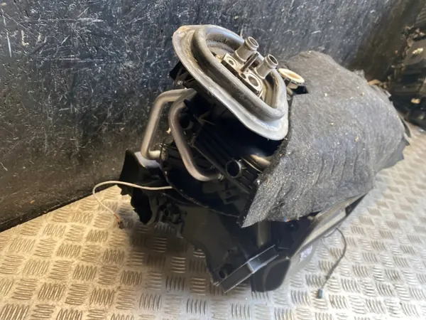 Carcasa del Soplador Mercedes OEM A2388304300 Usado image 5