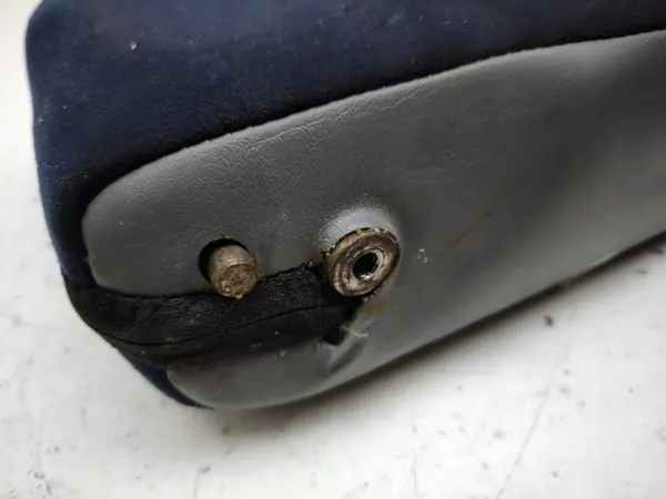 Chrysler 300 takakäsino OEM AMD150911 - Käytetty image 3