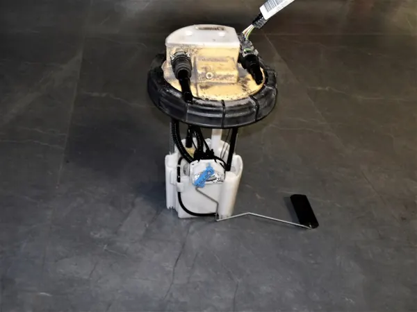 Toyota ProAce City brandstofpomp OEM 9809359380 image 3