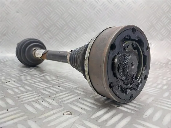 Fram vänster drivaxel Skoda Rapid 1.2TSI 12-19r 6R0407761K image 4