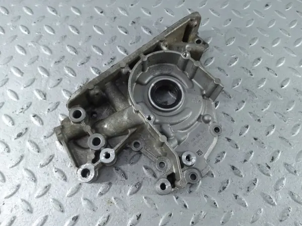 Gebruikte Audi Q2 oliepomp OEM 04E115109AC image 5
