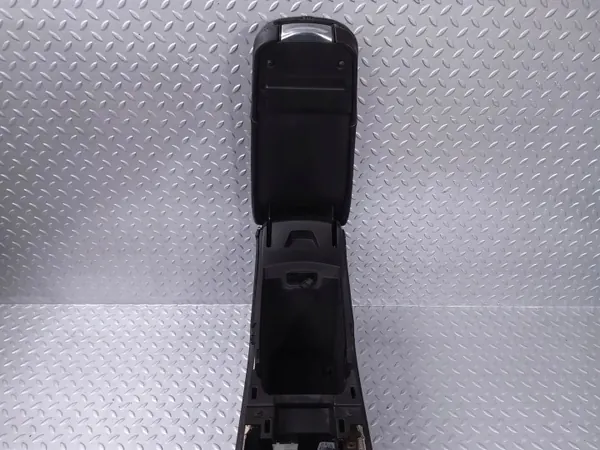 Accoudoir console Cadillac XTS OEM 22984918 - Occasion image 9