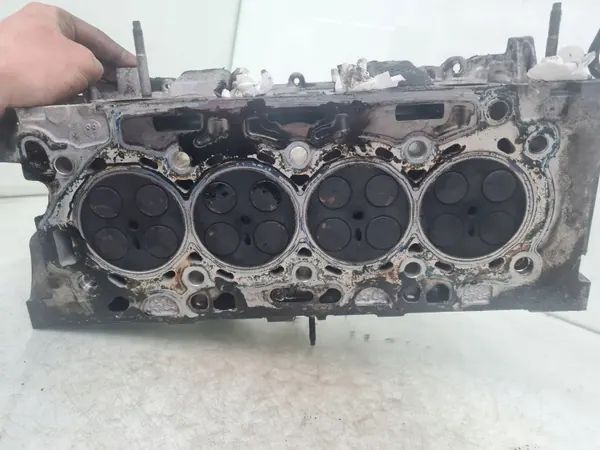 Culasse Peugeot OEM 9655911480 - 1.6 HDI image 8