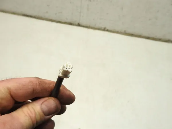 Vänster bagageluckssensor OEM 426608-10240 för Nissan Murano image 3