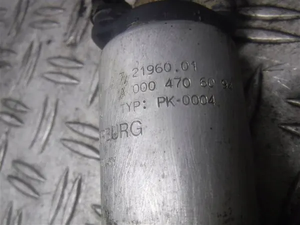 Brandstofpomp Mercedes C208 CLK 2.3 Compressor A0004706094 image 2