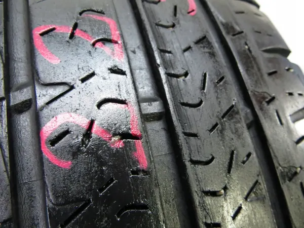 MICHELIN AGILIS CAMPING 225/65R16 112Q 5MM image 4