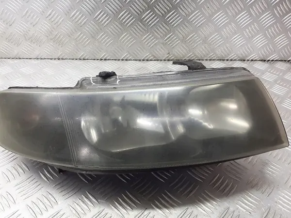 Oikea Etuvalo SEAT Toledo II 1.8 image 6