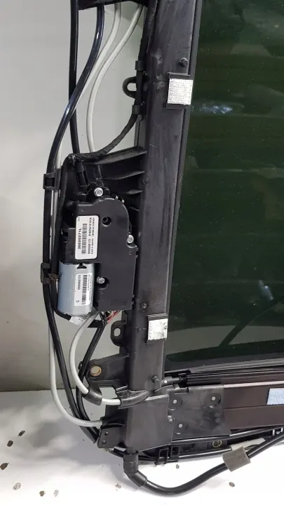 Toit ouvrant panoramique OEM 30020271L pour Jeep image 9