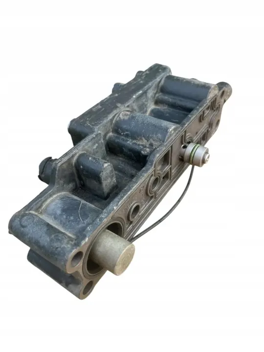 ZF Vaihteiston Venttiili OEM 1025372 MAN Kuorma-autoille image 3