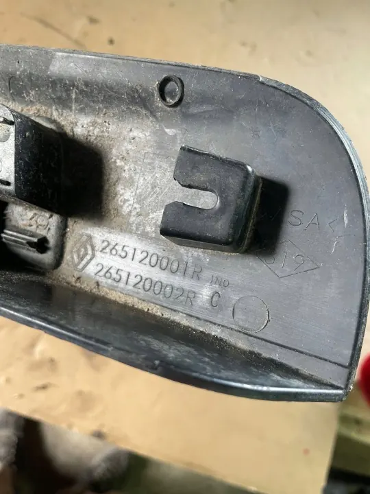 Bandeau Arrière OEM 265120001R pour Movano III image 3