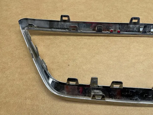 SEAT IBIZA V 5 6F0 2017 - Grill Frame Chrome 6F0854643B image 6