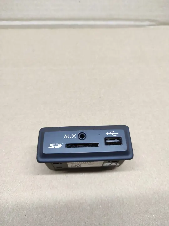 Tomada USB AUX SD OEM 280234575R para Renault image 2