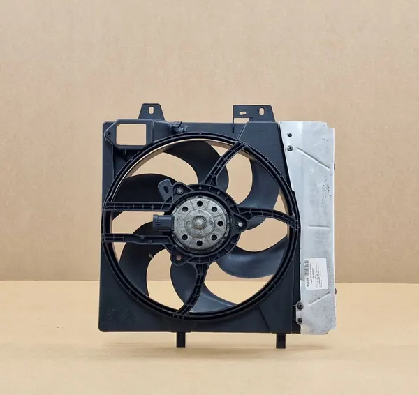 Kylfläkt Citroen C2 C3 Peugeot 207 208 DS3 image 3