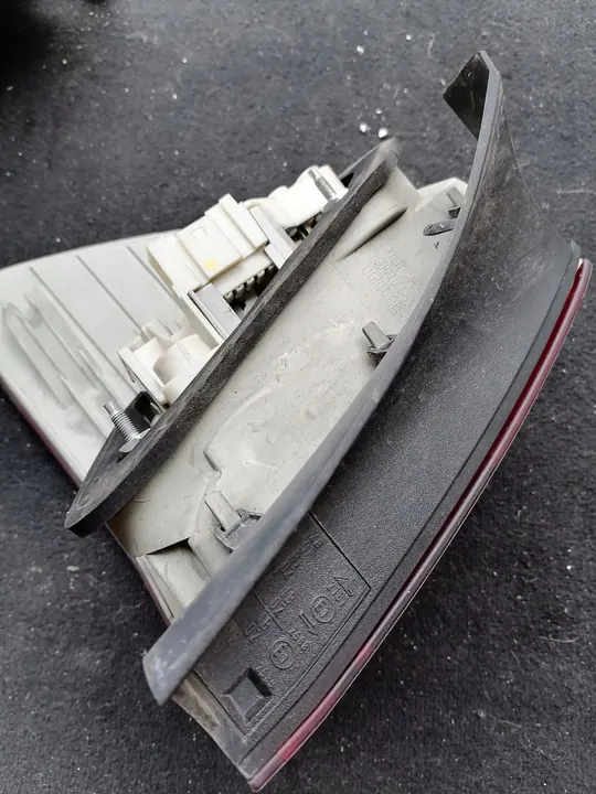 Luz trasera derecha BMW E91 LCI 7289432 image 3