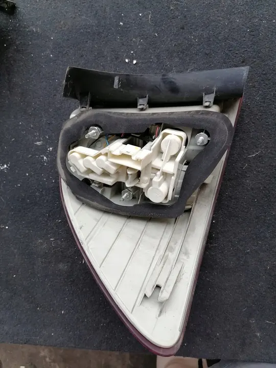 Luz trasera derecha BMW E91 LCI 7289432 image 6