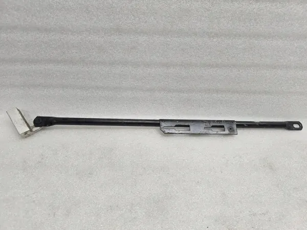 Volvo XC90 2022 Kylarfästpanel OEM 31387589 image 2