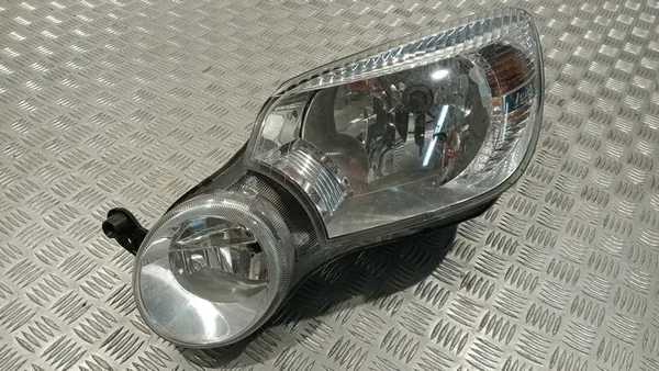 Farol Esquerdo Skoda Yeti 2009-2012 OEM 5L1941015A image 4