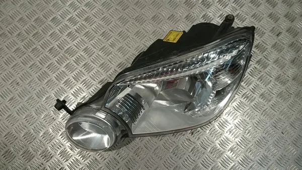 Farol Esquerdo Skoda Yeti 2009-2012 OEM 5L1941015A image 7