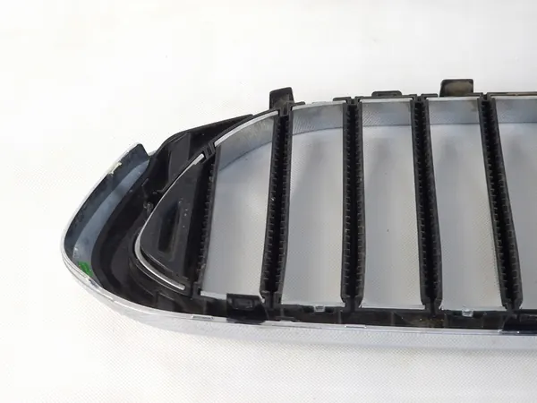 BMW G30 G31 Right Grille Original Chrome Basic 7383520 image 6