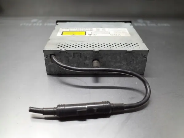 Mitsubishi CD-vaihtaja OEM 902231104006 Käytetty image 3