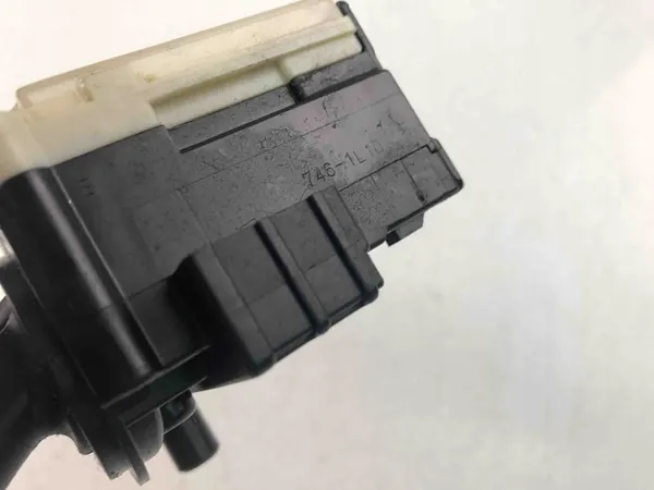 TOYOTA YARIS (_P1_) Schakelaar 8414052020 image 3