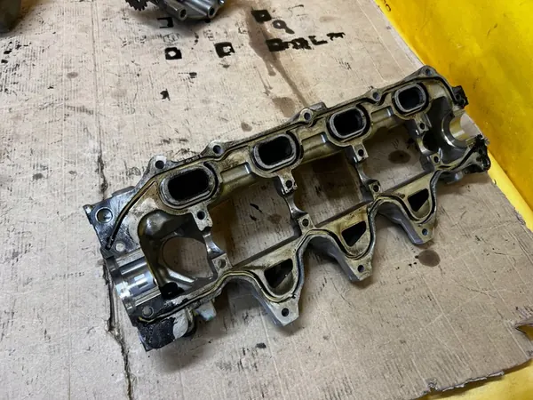 Tampa de válvula do motor Renault Dacia Nissan 1.5 Blue DCI image 4