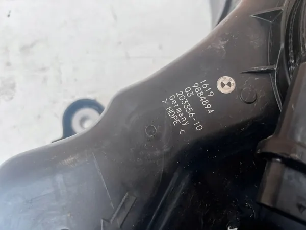 Tanque AdBlue BMW OEM 9884894 04 203356-10 Usado image 3