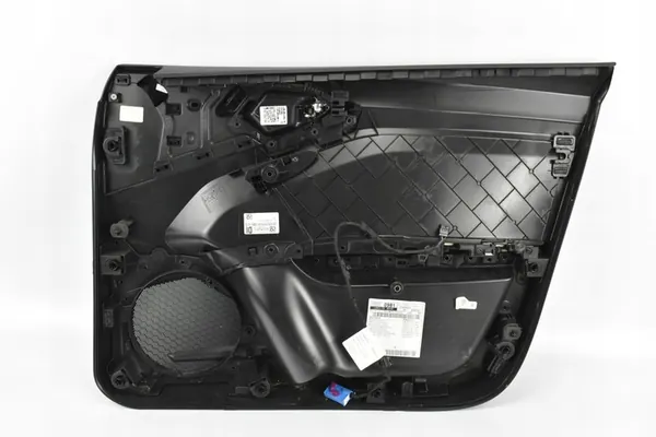 Linke Vordertürverkleidung Audi A1 II GB 82A image 4