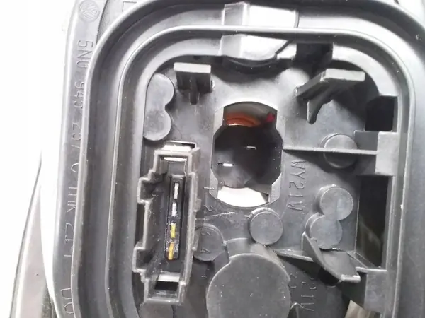 VW TIGUAN I 5N0 LÁMPARA TRASERA IZQUIERDA OEM image 4