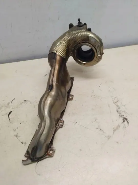 Pakoputken keräin Audi A8 D2 OEM 079253034CF image 2