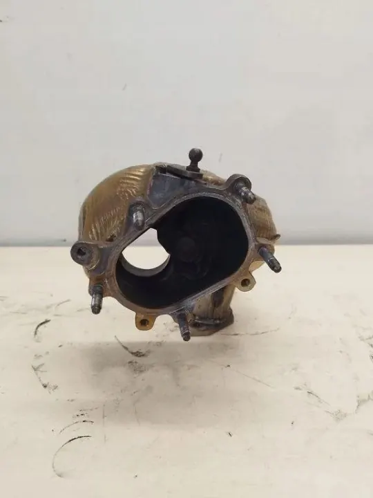 Pakoputken keräin Audi A8 D2 OEM 079253034CF image 5
