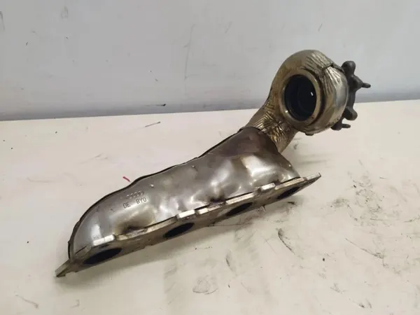 Pakoputken keräin Audi A8 D2 OEM 079253034CF image 7